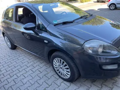 Gebraucht Fiat Punto Evo 69 PS (50 kW) 2011 Schwarz Kleinwagen