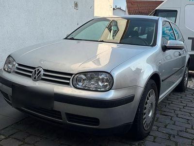 Silber Gebraucht 2003 VW Golf IV Kleinwagen | 1.580 € (Fairer Preis)