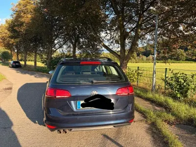 Gebraucht VW Golf VII Comfortline 150 PS (110 kW) 2015 Blau Kombi