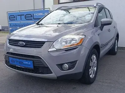 Używany Ford Kuga Trend 140 KM (102 kW) 2011 Srebrny SUV