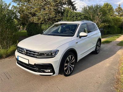 Weiß Gebraucht 2019 VW Tiguan Highline SUV | 33.650 € (Teuer)