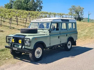 Usado Land Rover 3 58 CV (42 kW) 1974 SUV