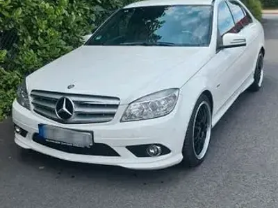 Gebraucht Mercedes C180 AMG 156 PS (114 kW) 2011 Weiß Limousine