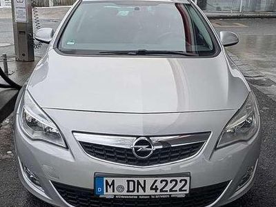Gebraucht Opel Astra Sport 120 PS (88 kW) 2011 Silber Limousine