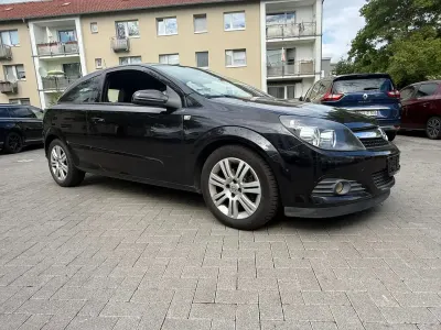 Gebraucht Opel Astra Catch Me 90 PS (66 kW) 2007 Saphirschwarz mi2 Kleinwagen