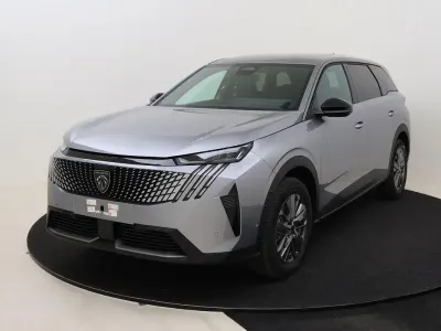 Neu Peugeot 5008 Allure 136 PS (100 kW) 2026 Artense grey SUV