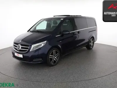 Gebraucht Mercedes V250 190 PS (139 kW) 2017 Cavansitblau Van / Kleinbus