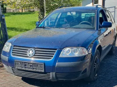 Używany VW Passat Comfortline 116 KM (85 kW) 2003 Niebieski Kombi