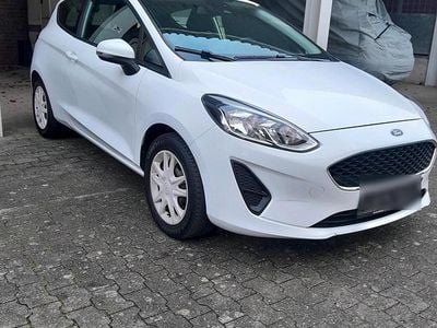 Weiß Gebraucht 2019 Ford Fiesta Kleinwagen | 3.900 € (Guter Preis)