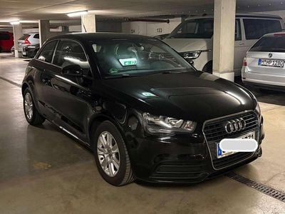 Usata Audi A1 Attraction 86 CV (63 kW) 2011 Nero Utilitaria