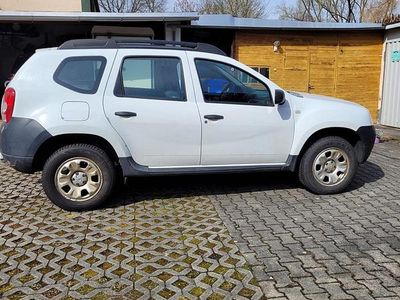 Gebraucht Dacia Duster 77 PS (56 kW) 2010 Weiß SUV