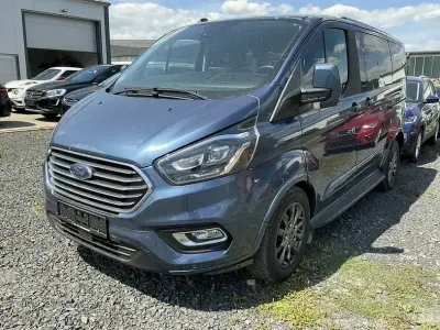 Gebraucht Ford Tourneo Titanium 185 PS (136 kW) 2022 Blau Van / Kleinbus
