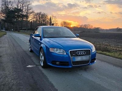 Usado Audi S4 Design 344 HP (253 kW) 2005 Azul Sedan