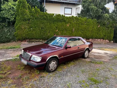 Gebraucht Mercedes E200 136 PS (100 kW) 1996 Rot Coupé