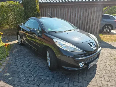 Gebraucht Peugeot 207 CC Premium 120 PS (88 kW) 2009 Schwarz Cabrio