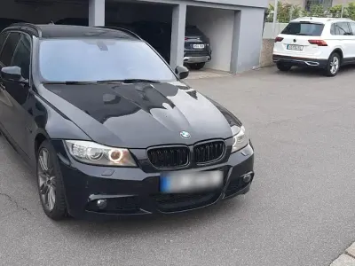 Używany BMW 330 Sport Line 245 KM (180 kW) 2011 Czarny Kombi
