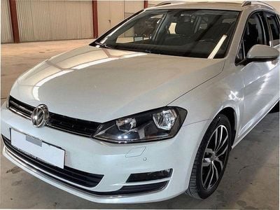 Weiß Gebraucht 2014 VW Golf Highline Limousine | 9.800 € (Guter Preis)