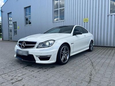 Mercedes C63 AMG