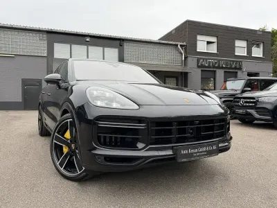 Gebraucht Porsche Cayenne Turbo 549 PS (403 kW) 2019 Schwarz (metallic) SUV