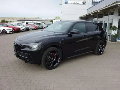 Neu Alfa Romeo Stelvio Veloce 280 PS (205 kW) 2026 Nero vulcano, metallic SUV