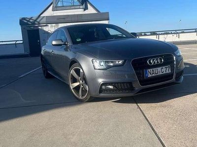 Grau Gebraucht 2015 Audi A5 S-Line Coupé | 13.500 € (Teuer)