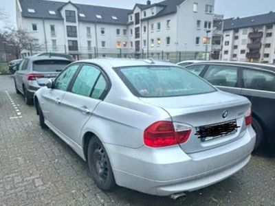 Gebraucht BMW 320 177 PS (130 kW) 2008 Silber Limousine
