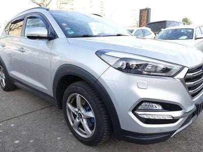 Silber Gebraucht 2016 Hyundai Tucson Style SUV | 12.490 € (Fairer Preis)