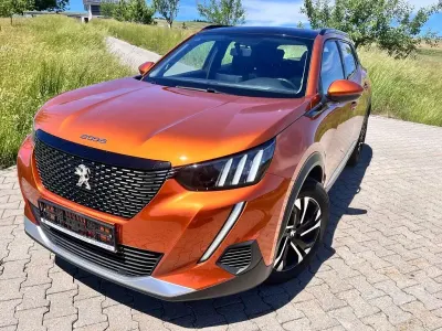 Gebraucht Peugeot 2008 Style 136 PS (100 kW) 2024 Orange SUV