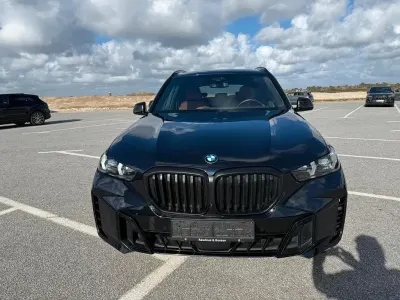 Second-hand BMW X5 M Sport 340 CP (250 kW) 2023 Negru SUV