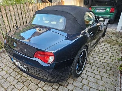 Second-hand BMW Z4 Performance 218 CP (160 kW) 2006 Albastru Cabrio