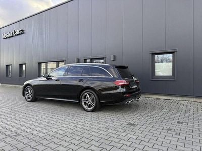 Schwarz Gebraucht 2022 Mercedes E300 AMG Limousine | 30.400 € (Guter Preis)