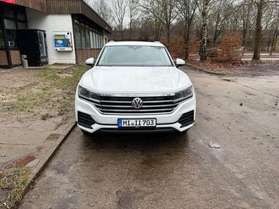 Gebraucht VW Touareg 231 PS (169 kW) 2019 Weiß SUV
