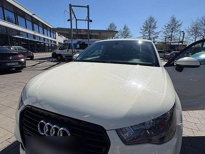 Second-hand Audi A1 S-Line 86 CP (63 kW) 2012 Bej Hatchback