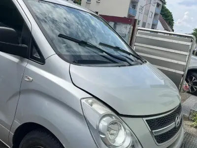 Gebraucht Hyundai H-1 170 PS (125 kW) 2010 Violet Van / Kleinbus