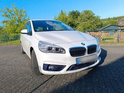 BMW 218