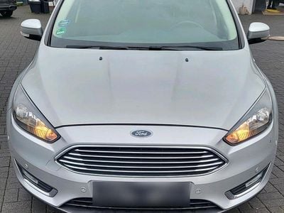 Gebraucht Ford Focus 125 PS (91 kW) 2015 Grau Kombi