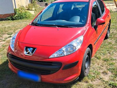 Gebraucht Peugeot 207 70 PS (51 kW) 2009 Rot Kleinwagen