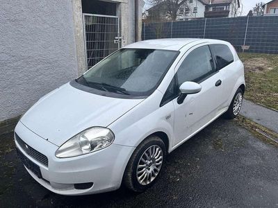 Gebraucht Fiat Grande Punto Active 65 PS (47 kW) 2009 Weiß Kleinwagen