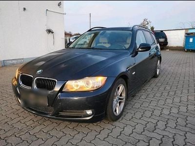 Gebraucht BMW 320 2009 Blau Kombi