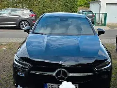 Gebraucht Mercedes CLA220 Shooting Brake 190 PS (139 kW) 2020 Schwarz Kombi