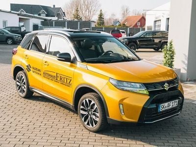 Gelb Gebraucht 2024 Suzuki Vitara Comfort+ SUV | 22.990 € (Fairer Preis)