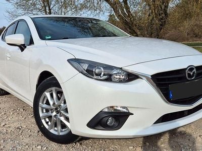 Gebraucht Mazda 3 Center-Line 120 PS (88 kW) 2015 Weiß Limousine