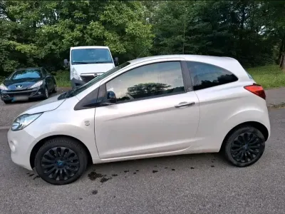 Gebraucht Ford Ka 70 PS (51 kW) 2012 Weiß Kleinwagen