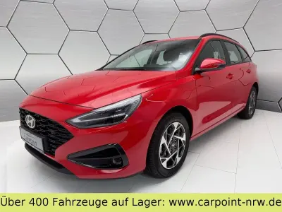 Gebraucht Hyundai i30 GO! 101 PS (74 kW) 2024 Rot Kombi