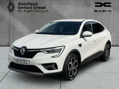Gebraucht Renault Arkana Intens 140 PS (102 kW) 2022 Weiß SUV