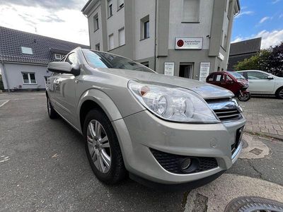 Gebraucht Opel Astra 140 PS (102 kW) 2007 Grau Limousine