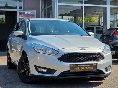 Gebraucht Ford Focus Trend 95 PS (69 kW) 2017 Silber Limousine