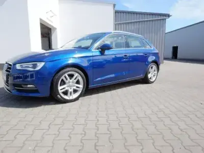Gebraucht Audi A3 Ambition 150 PS (110 kW) 2013 Blau Limousine