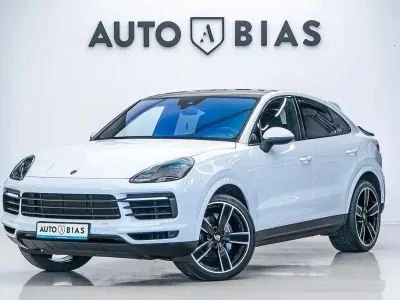 Używany Porsche Cayenne Basis 340 KM (250 kW) 2019 Biały SUV