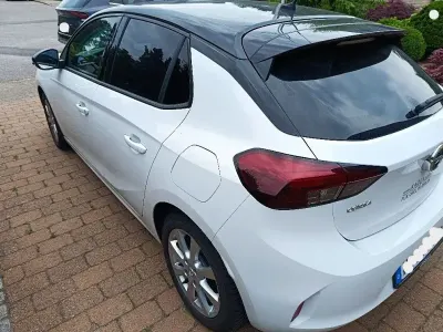 Używany Opel Corsa Edition 75 KM (55 kW) 2023 Biały Hatchback